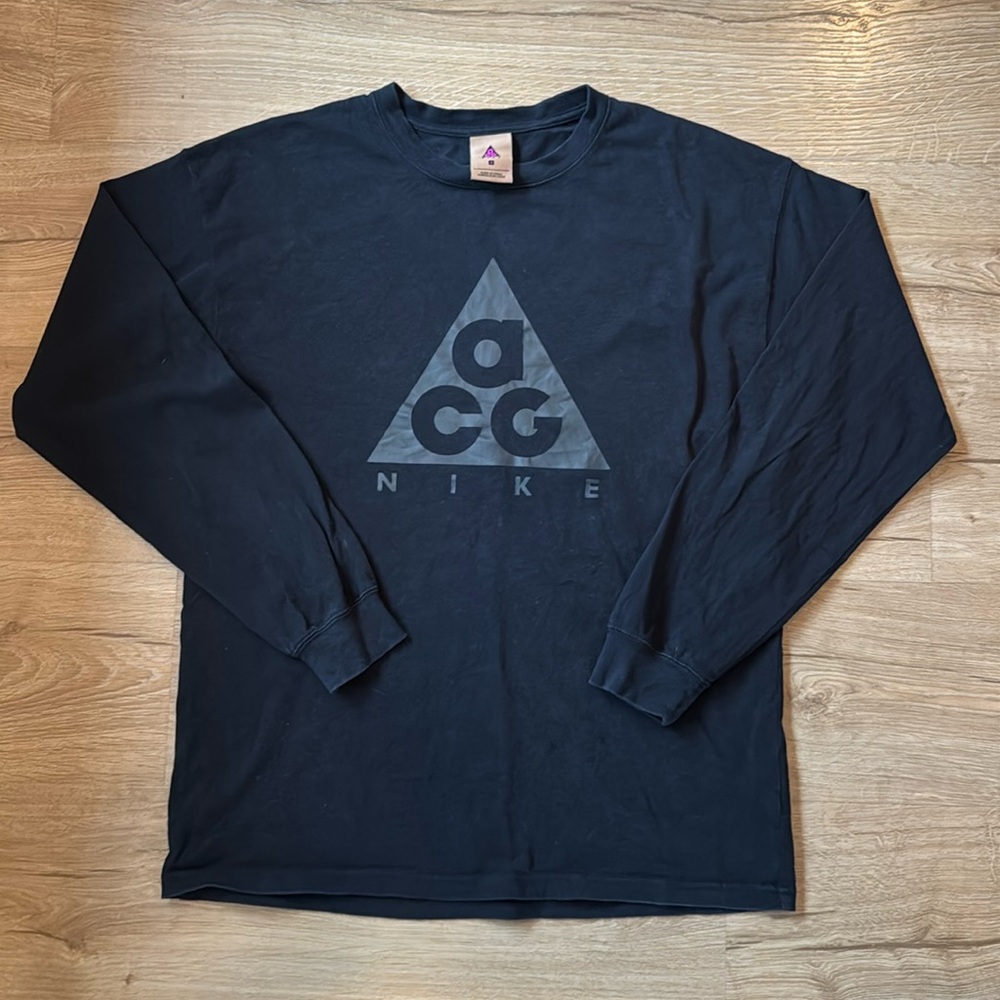 Men’s Nike ACG long sleeve black size small